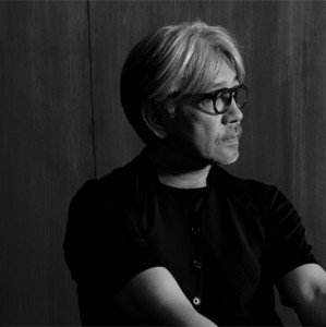 RyuichiSakamoto_Aphoto.jpg